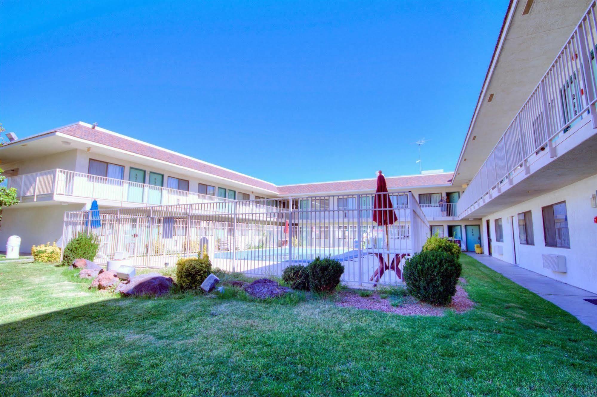 Rodeway Inn 라스크루시스 외부 사진
